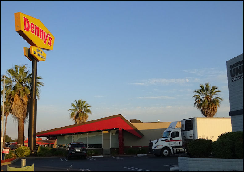 Denny's - from parking lot in early morning - Picture of Denny's
