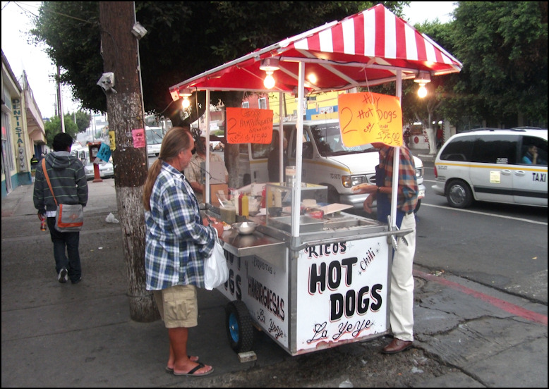 Hotdogz a la cart, hot dog stand near me